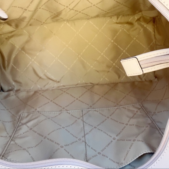NWT Michael Kors Top Zip Tote Leather💕Gaby’sBags - Picture 6 of 6